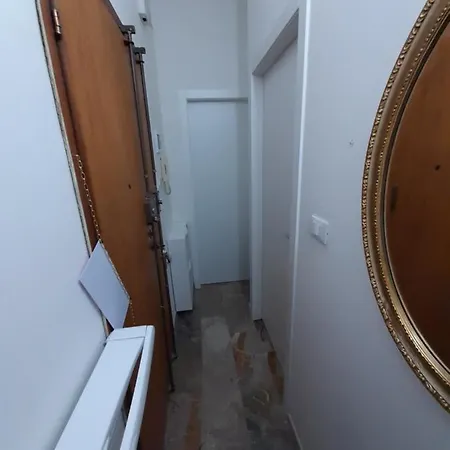 Apartment A 2 Passi Dal Mare-centro-stazione Rimini