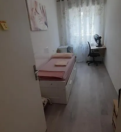 아파트 A 2 Passi Dal Mare-centro-stazione *