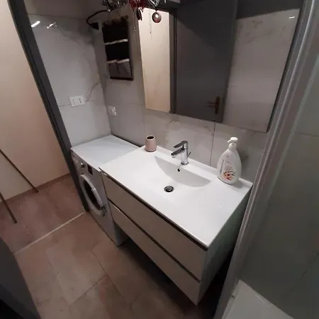 Appartement A 2 Passi Dal Mare-centro-stazione